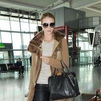 Rosie Huntington-Whiteley arriving at Heathrow Airport | Picture 83721